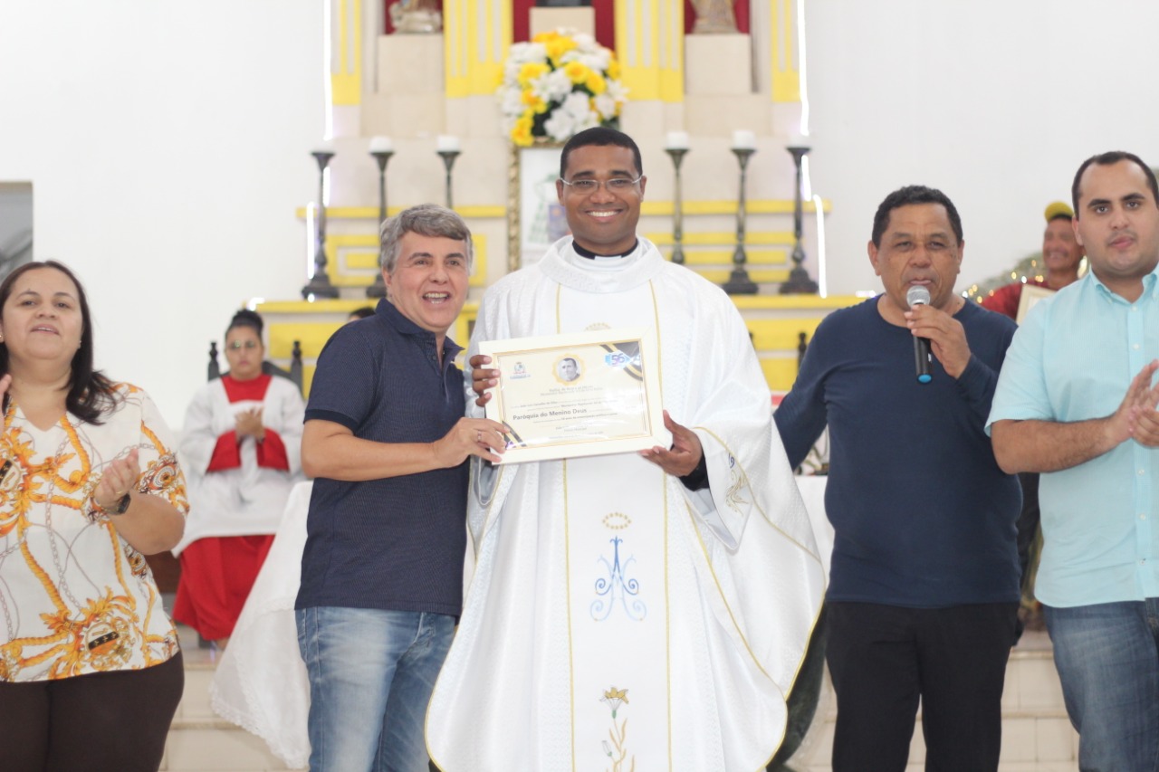 Prefeito João Luiz faz justiça e homenageia várias pessoas durante aniversário de Monsenhor Gil - Imagem 7