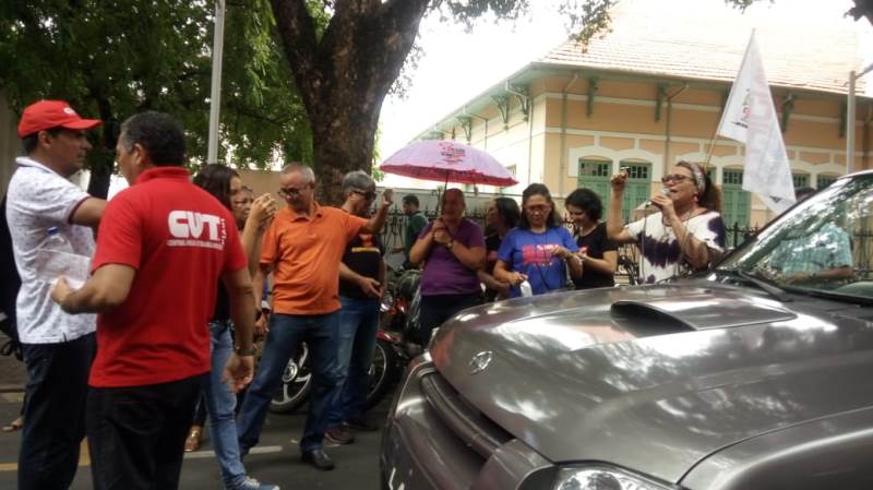 Sindicato dos Trabalhadores (as) Rurais participa de ato público em defesa do trabalhador rural  - Imagem 2