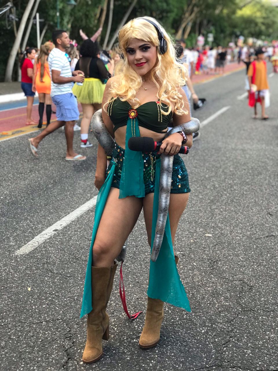 Equipe da Rede Meio Norte se fantasiam de artistas nacionais e internacionais  - Imagem 5