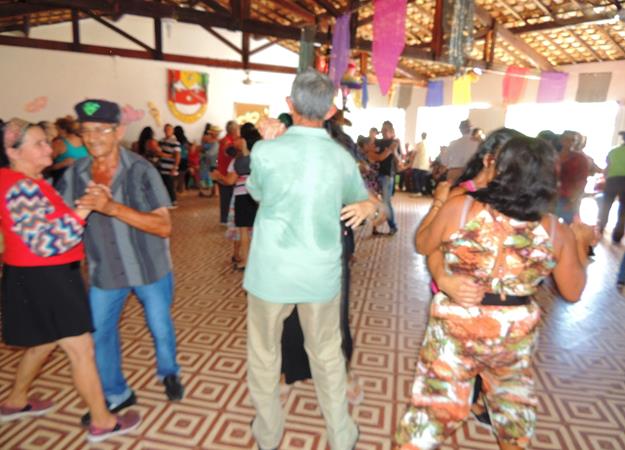 Prefeitura de Pedro II promove carnaval do idoso pelo Serviço de Convivência e Fortalecimento de Vínculos - Imagem 11