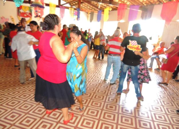Prefeitura de Pedro II promove carnaval do idoso pelo Serviço de Convivência e Fortalecimento de Vínculos - Imagem 10