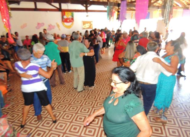 Prefeitura de Pedro II promove carnaval do idoso pelo Serviço de Convivência e Fortalecimento de Vínculos - Imagem 3