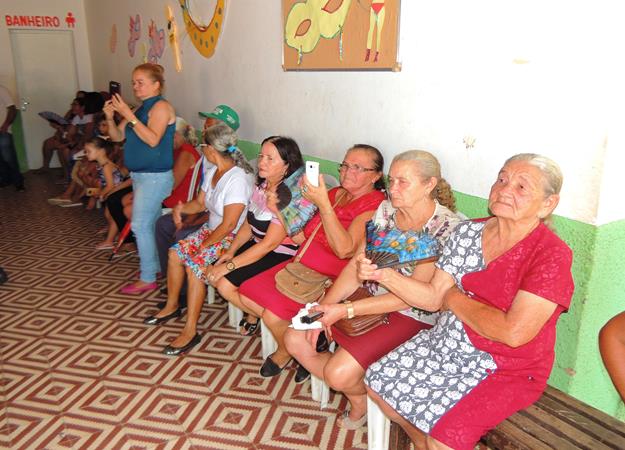 Prefeitura de Pedro II promove carnaval do idoso pelo Serviço de Convivência e Fortalecimento de Vínculos - Imagem 16