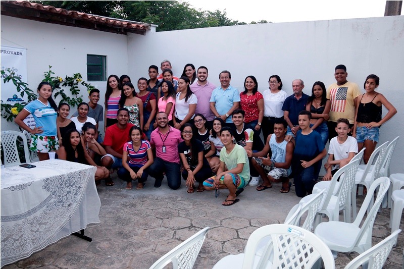 Estação da Juventude inicia suas atividades em Água Branca