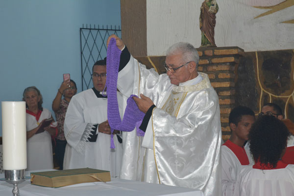 Monsenhor Silvestre é o novo pároco de N. S. dos Remédios - Imagem 14