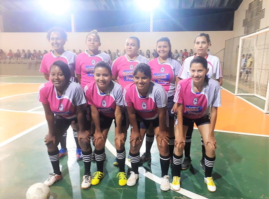 Seleção municipal vence na abertura do II Regional Feminino de Futsal - Imagem 3
