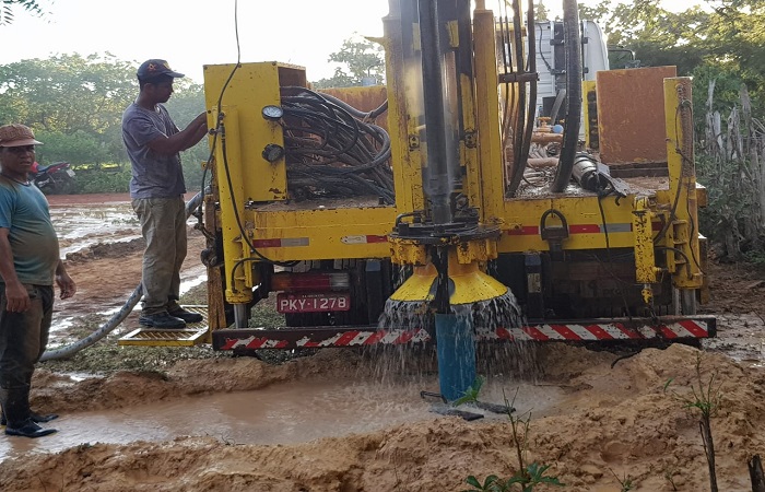 Praça da Juventude e Comunidade Cancão recebem obras de abastecimento de água