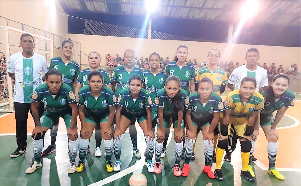 Seleção municipal vence na abertura do II Regional Feminino de Futsal