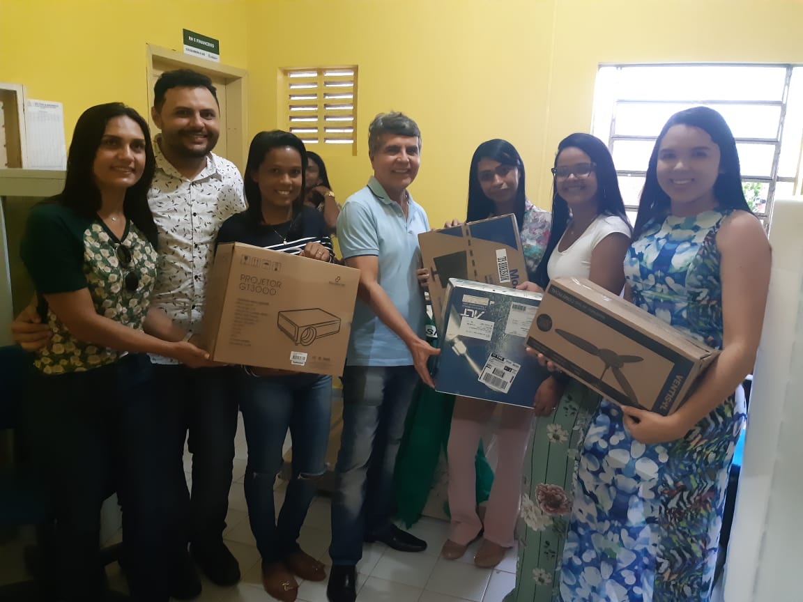 Prefeito João Luiz comemora o recebimento de 100 mil reais de emenda do deputado Fábio Abreu - Imagem 14