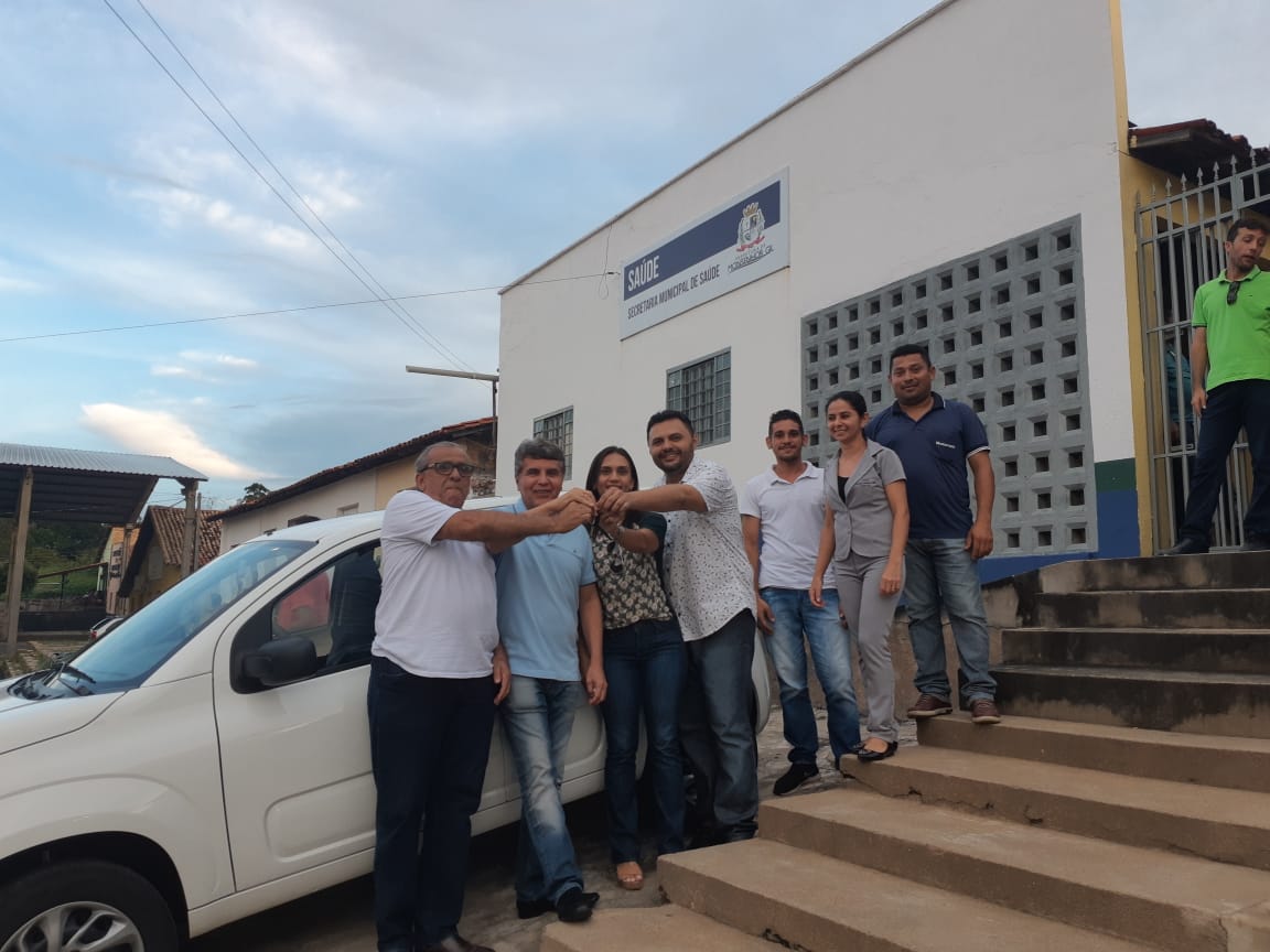 Prefeito João Luiz comemora o recebimento de 100 mil reais de emenda do deputado Fábio Abreu 