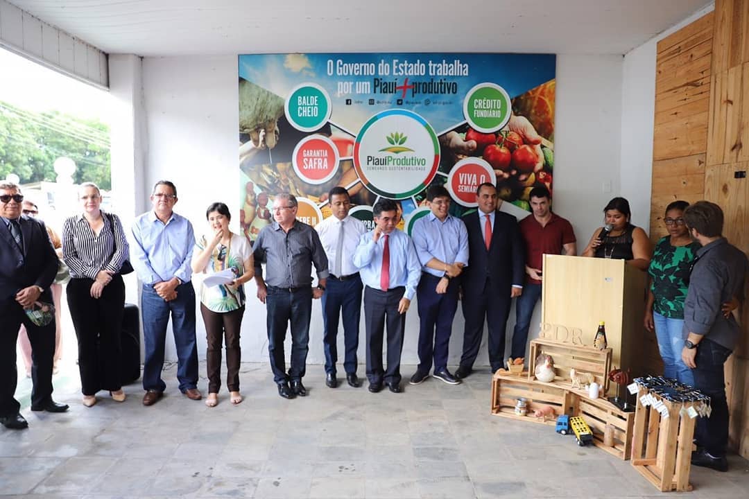 Prefeito João Luiz recebe um caminhão para agricultura familiar do município  - Imagem 2