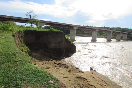 Correntezas do Poty ameaçam cabeceira da ponte