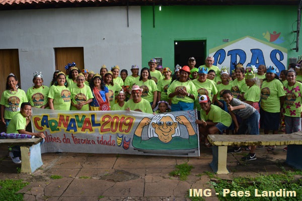 Bloco da 3ª Idade animou sábado de carnaval em N. S. dos Remédios - Imagem 21