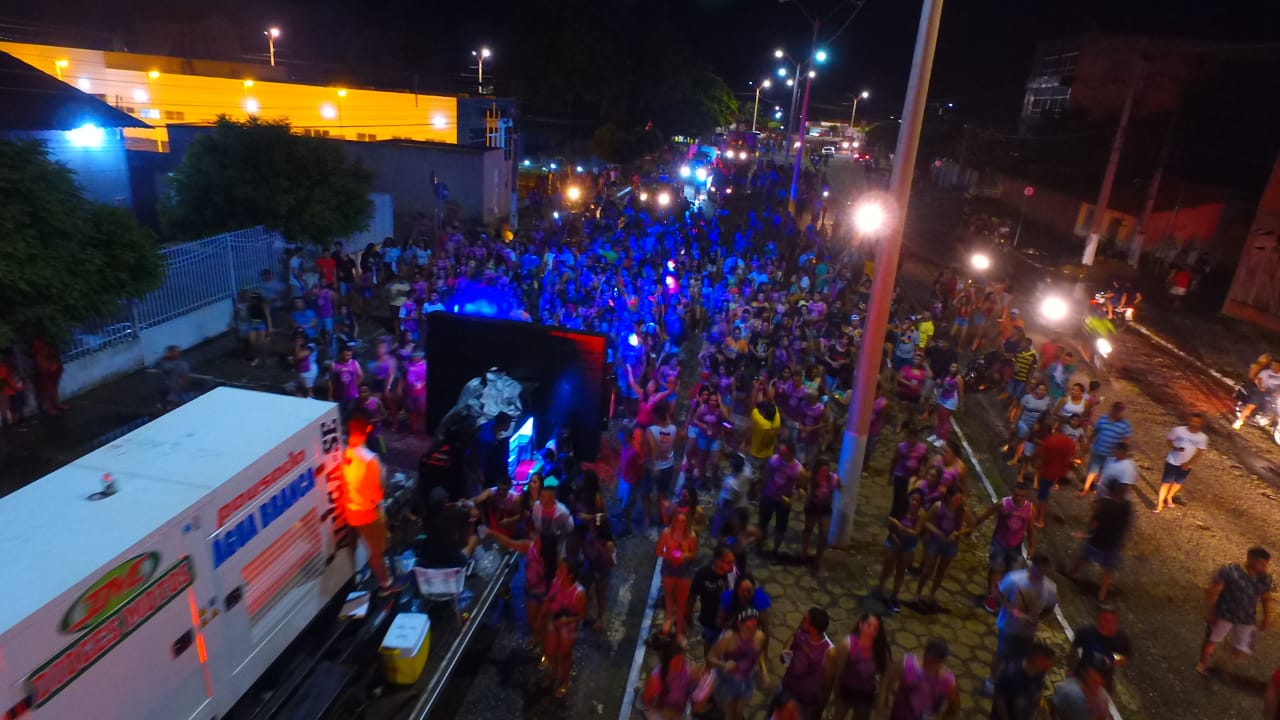 Grande Desfile de Paredões marca o primeiro dia de Carnaval em Água Branca