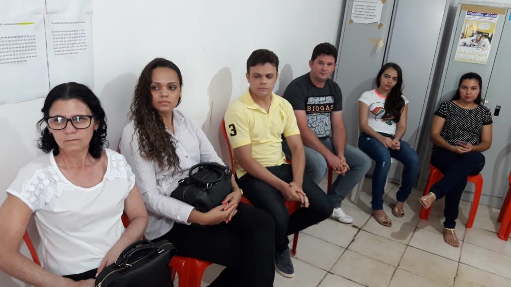 Prefeitura da posse a cinco novos celetistas em Dom Expedito Lopes - Imagem 14