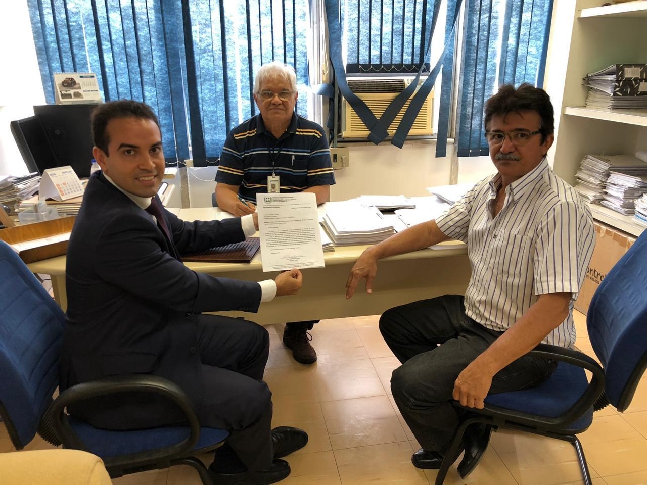 Vereador Ivon Lendl busca solução definitiva para a falta de água no bairro São Luiz em Água Branca - Imagem 1