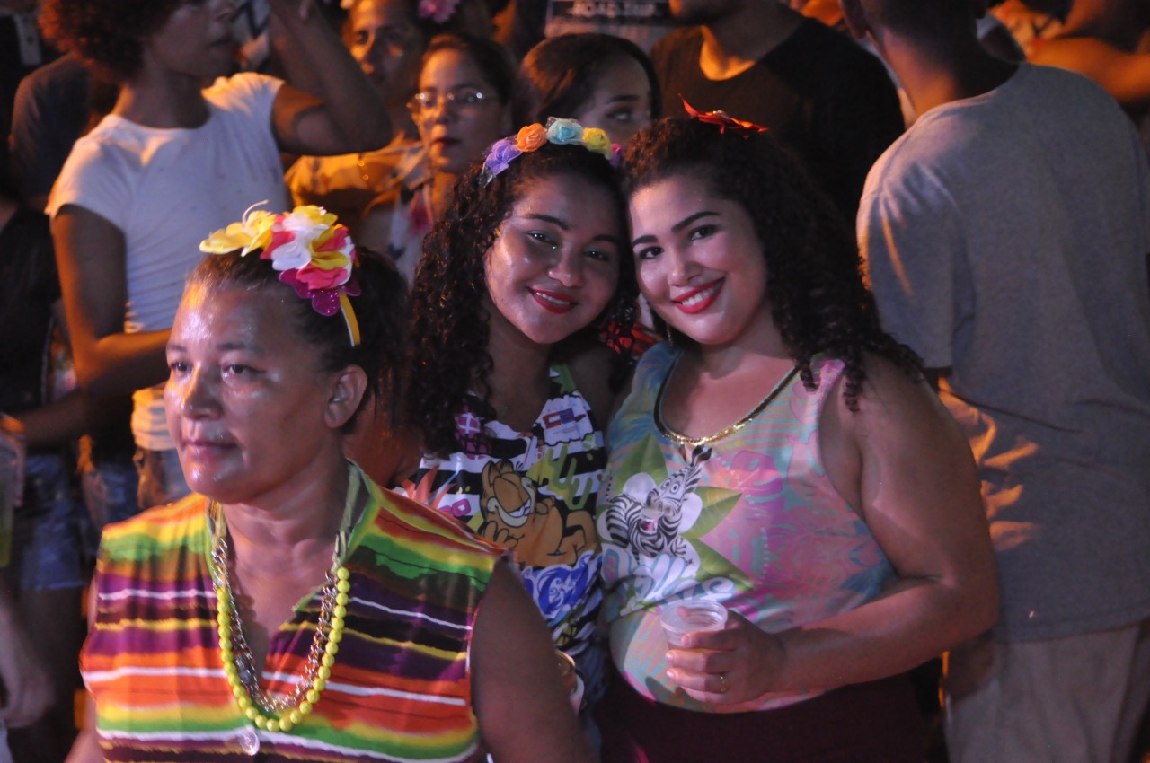 Segunda noite de um sucesso Carnaval em Monsenhor Gil - Imagem 22