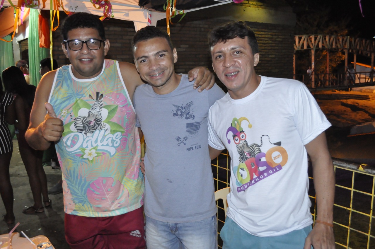 Segunda noite de um sucesso Carnaval em Monsenhor Gil - Imagem 15