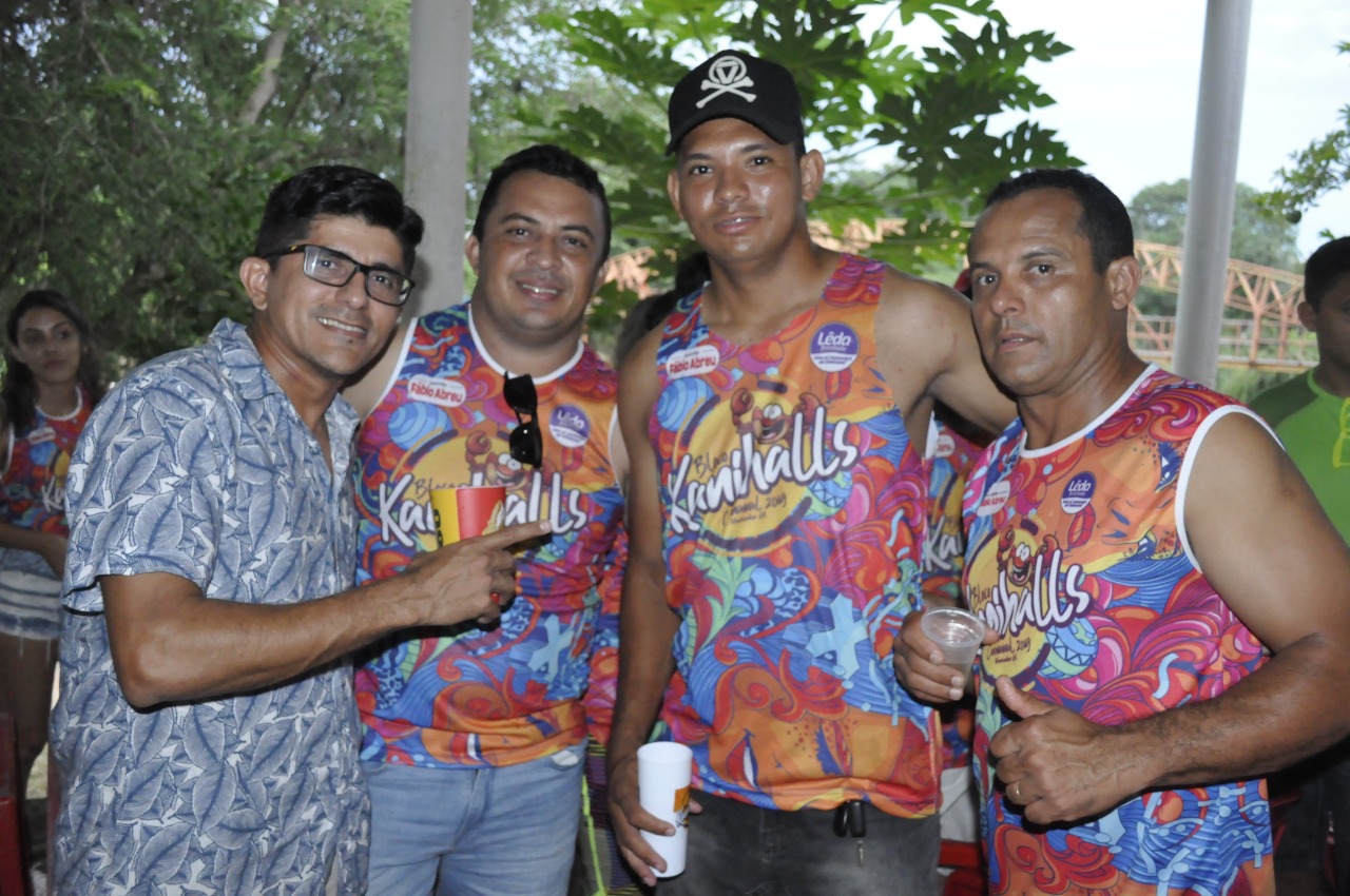 Prefeito João Luiz prestigia evento de bloco no Balneário Natal  - Imagem 15