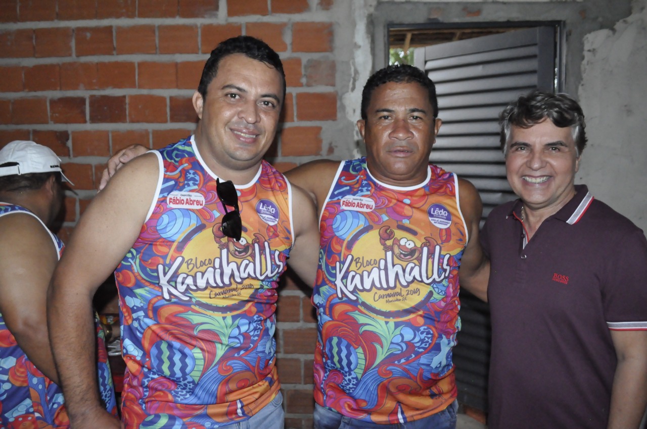 Prefeito João Luiz prestigia evento de bloco no Balneário Natal  - Imagem 10