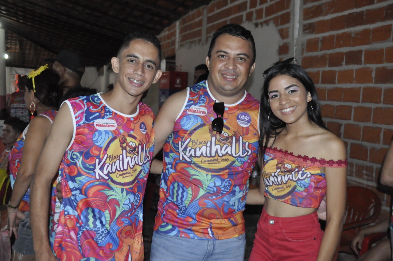 Prefeito João Luiz prestigia evento de bloco no Balneário Natal  - Imagem 7