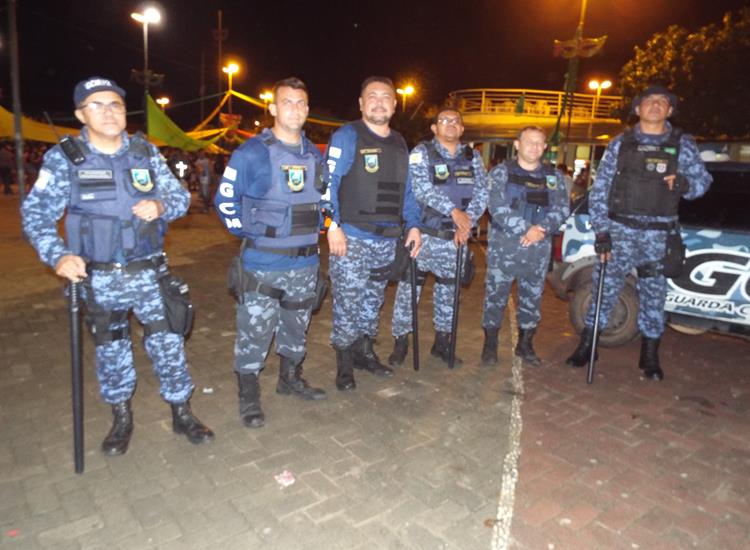 Forró Absoluthe e Kaio Stronda animaram terceira noite de Carnaval de Pedro II - Imagem 1