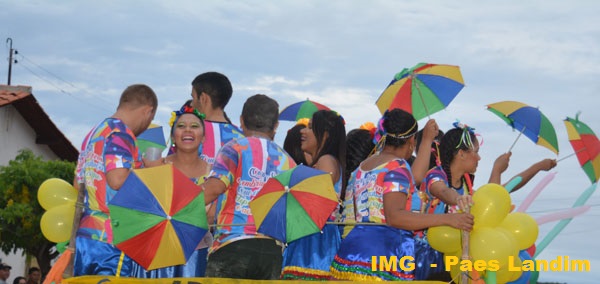 Multidão participa da 7ª edição do Corso de N. S. dos Remédios - Imagem 15