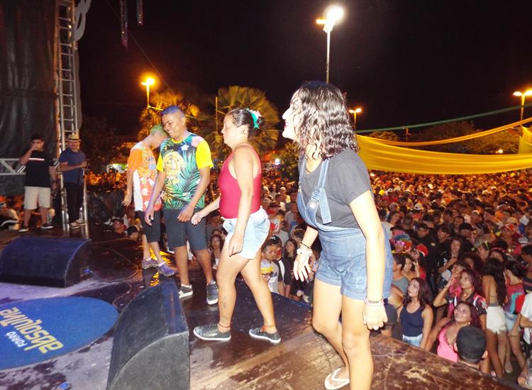 Forró Absoluthe e Kaio Stronda animaram terceira noite de Carnaval de Pedro II - Imagem 42