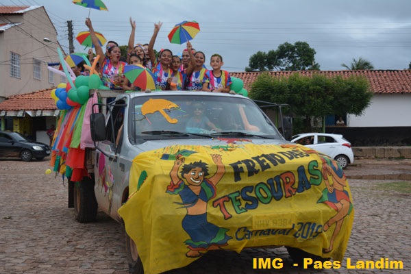 Multidão participa da 7ª edição do Corso de N. S. dos Remédios - Imagem 1