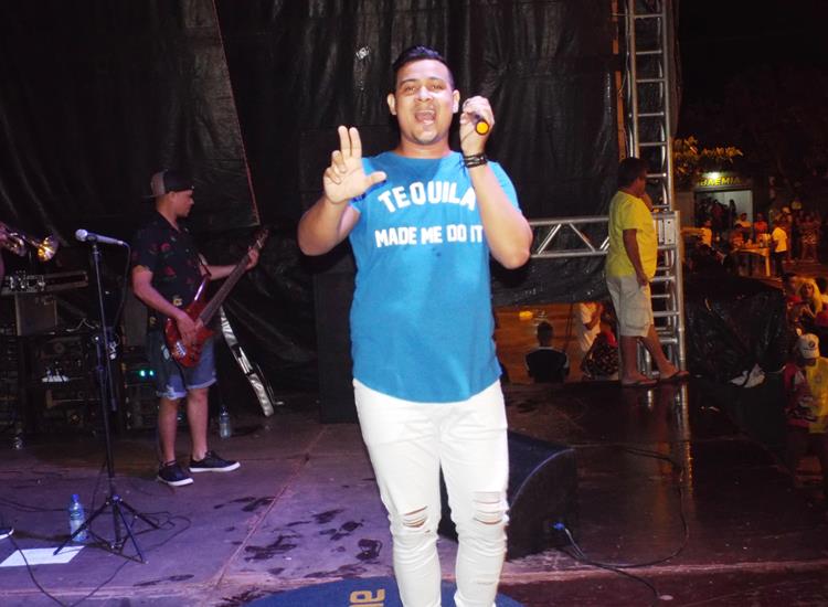 Forró Absoluthe e Kaio Stronda animaram terceira noite de Carnaval de Pedro II - Imagem 16