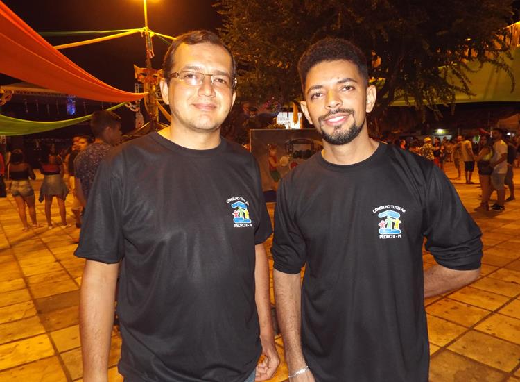 Forró Absoluthe e Kaio Stronda animaram terceira noite de Carnaval de Pedro II - Imagem 2