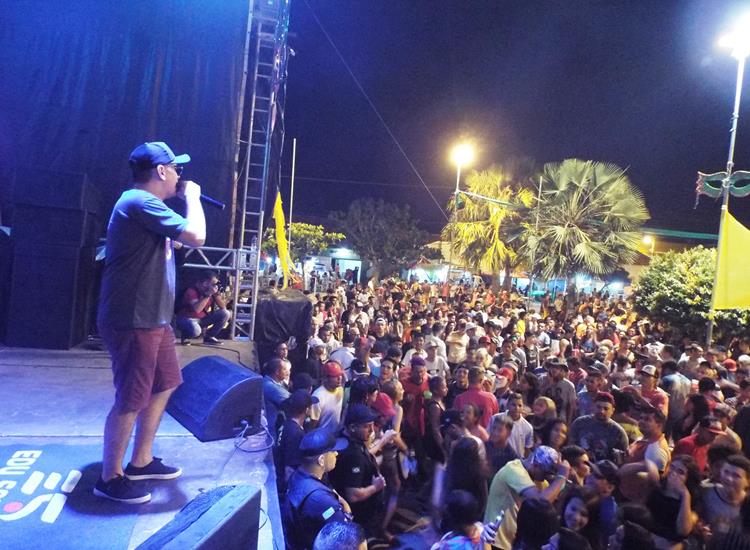 Público lota e se despede do carnaval 2019 ao som de Amor a 1000 e Edu Safadão - Imagem 39