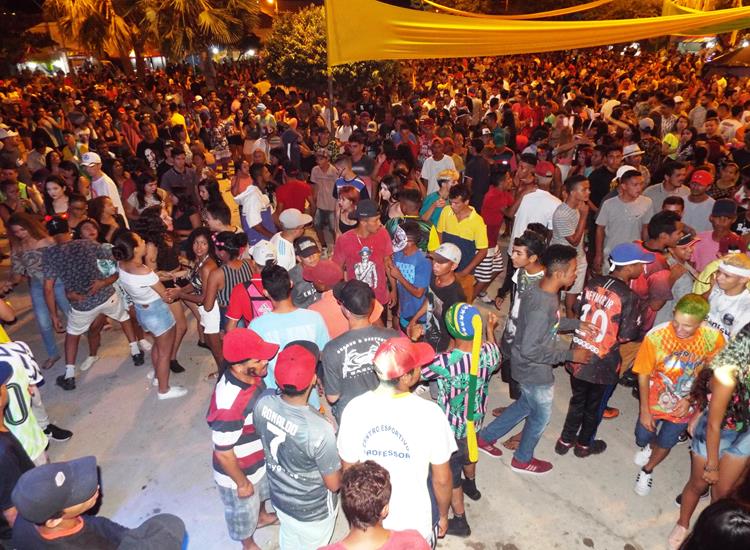 Público lota e se despede do carnaval 2019 ao som de Amor a 1000 e Edu Safadão - Imagem 20