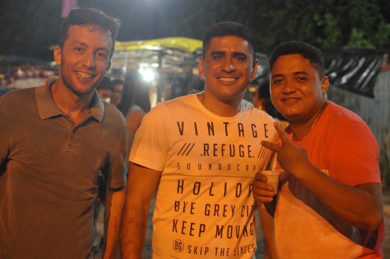 Prefeito João Luiz festeja um Carnaval da paz e da alegria  - Imagem 23