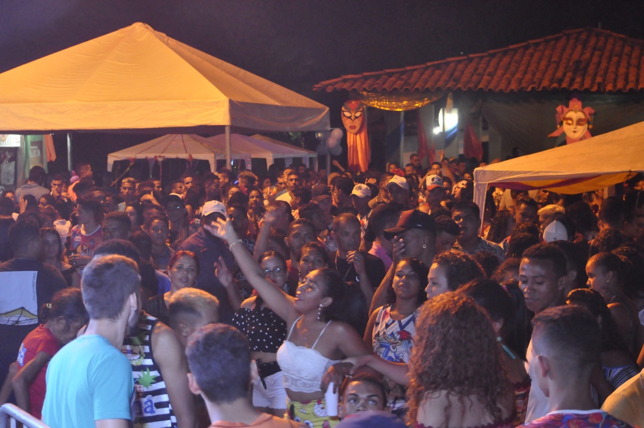 Prefeito João Luiz festeja um Carnaval da paz e da alegria  - Imagem 5