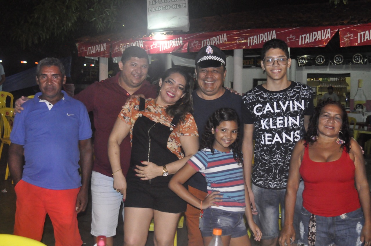 Prefeito João Luiz festeja um Carnaval da paz e da alegria  - Imagem 12