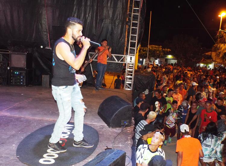 Público lota e se despede do carnaval 2019 ao som de Amor a 1000 e Edu Safadão - Imagem 21