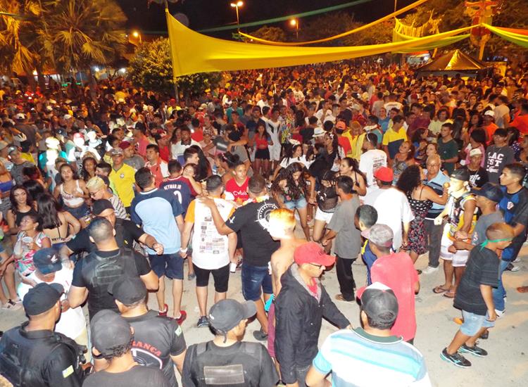 Público lota e se despede do carnaval 2019 ao som de Amor a 1000 e Edu Safadão - Imagem 31