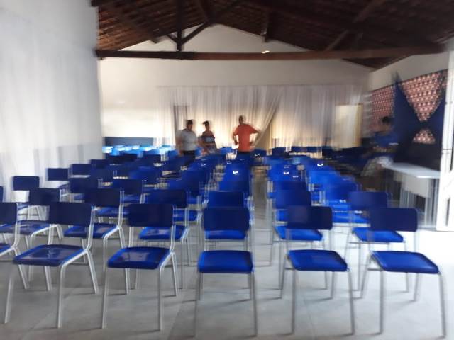 Secretaria Mun de Educação de Dom Expedito Lopes adquire novas mesas e cadeiras escolares - Imagem 1