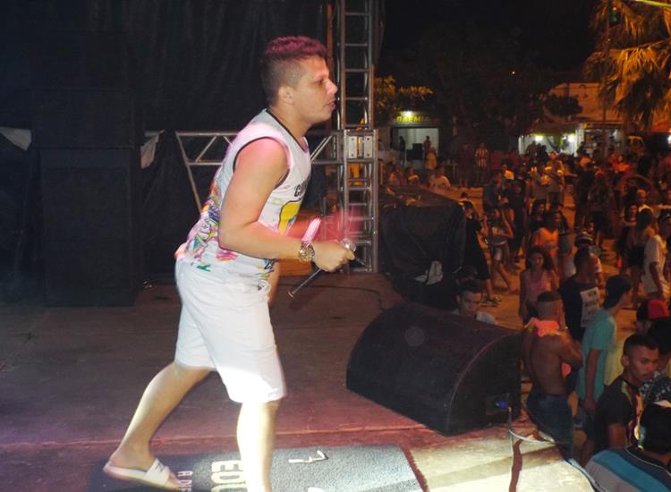 Público lota e se despede do carnaval 2019 ao som de Amor a 1000 e Edu Safadão - Imagem 56