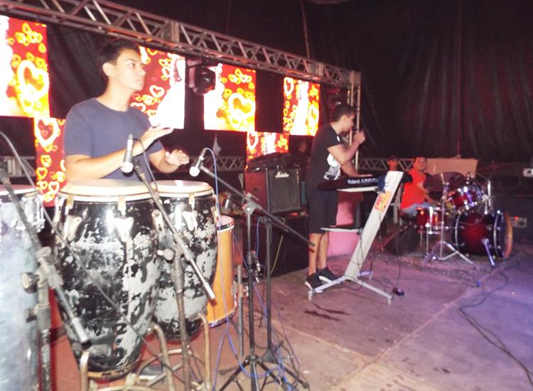 Público lota e se despede do carnaval 2019 ao som de Amor a 1000 e Edu Safadão - Imagem 3