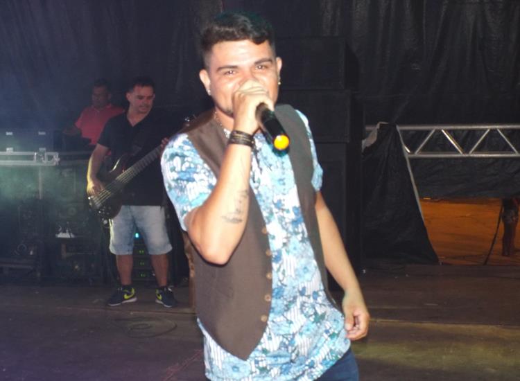 Público lota e se despede do carnaval 2019 ao som de Amor a 1000 e Edu Safadão - Imagem 1