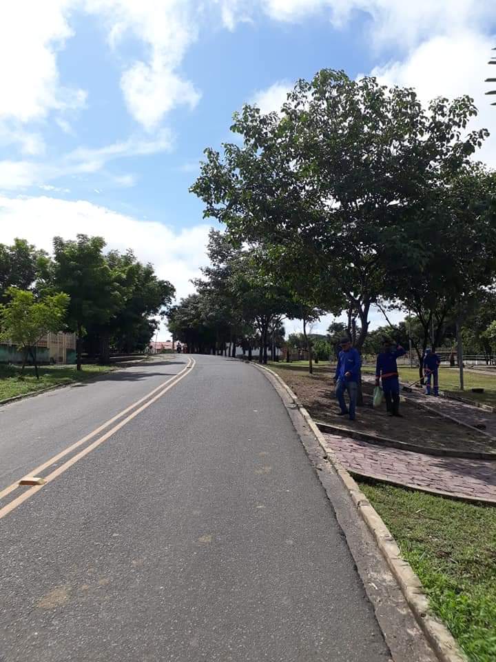 Prefeito João Luiz continua sua meta de cidade limpa  - Imagem 1