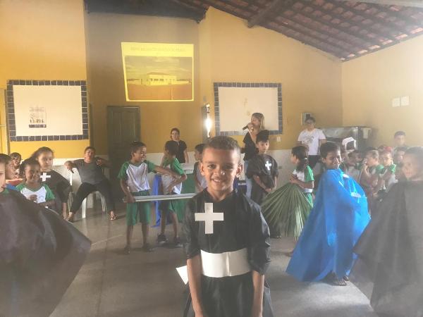 Alunos da rede municipal de ensino participam de palestra sobre a cidade de Santo Inácio - Imagem 9