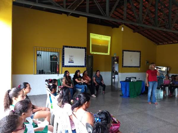 Alunos da rede municipal de ensino participam de palestra sobre a cidade de Santo Inácio - Imagem 20