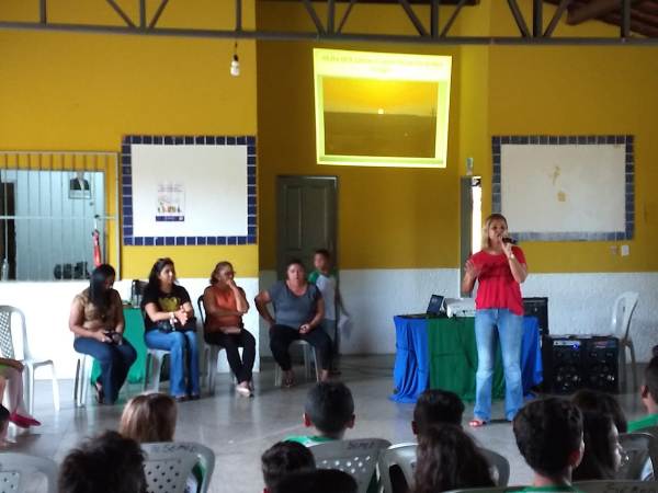 Alunos da rede municipal de ensino participam de palestra sobre a cidade de Santo Inácio - Imagem 19