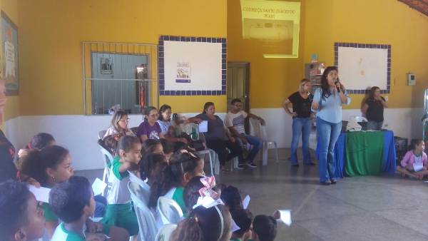 Alunos da rede municipal de ensino participam de palestra sobre a cidade de Santo Inácio - Imagem 26
