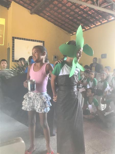 Alunos da rede municipal de ensino participam de palestra sobre a cidade de Santo Inácio - Imagem 10