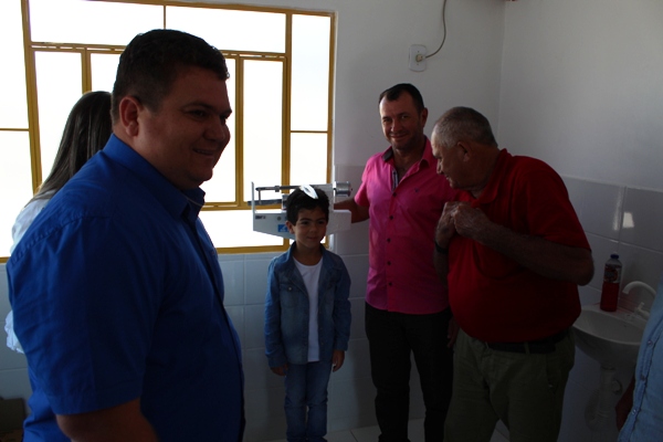 Prefeito entrega obras em Santo Inácio durante aniversário da cidade - Imagem 6