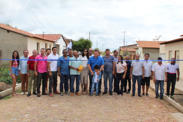 Prefeito entrega obras em Santo Inácio durante aniversário da cidade - Imagem 51
